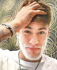 3573-Brazilian-Neymar-dyes-beard-blonde.jpg