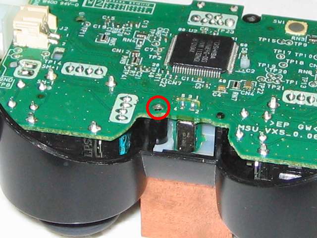 DS3 Dualshock3 デュアルショック3 Wireless Controller Black CECHZC2J A1 組み立て作業、電子回路基板のネジ穴にネジ止めをする
