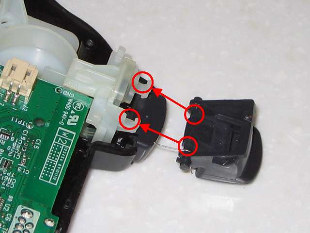 DS3 Dualshock3 デュアルショック3 Wireless Controller Black CECHZC2J A1 組み立て作業、L2・R2 ボタンを画像赤丸の位置に合わせて取り付け
