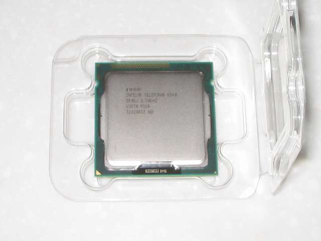 Intel Celeron G540 CPU表面