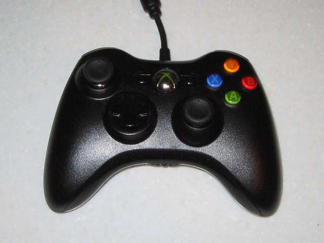 Microsoft Xbox360 有線コントローラー Xbox 360 Controller for Windows リキッド ブラック 52A-00006 組み立て作業、動作確認を行い問題ないかどうか確認する