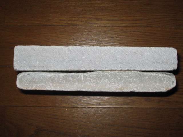 Antec Three Hundred Two AB 振動対策、敷石 鉄平石 ピンコロ 石材 とっても綺麗なイエロー鉄平石 st13 20cm×20cm×約3cm前後 側面側