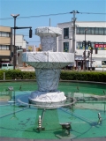JR小杉駅　大理石の噴水彫刻